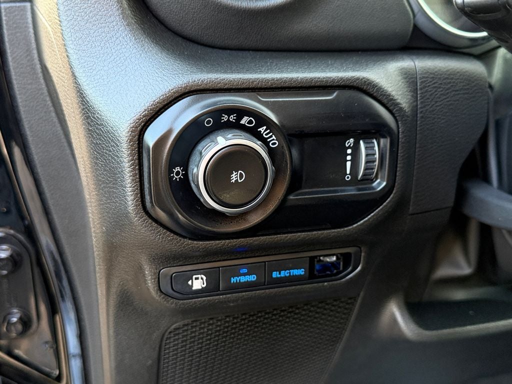 2023 Jeep Wrangler Sahara 4xe