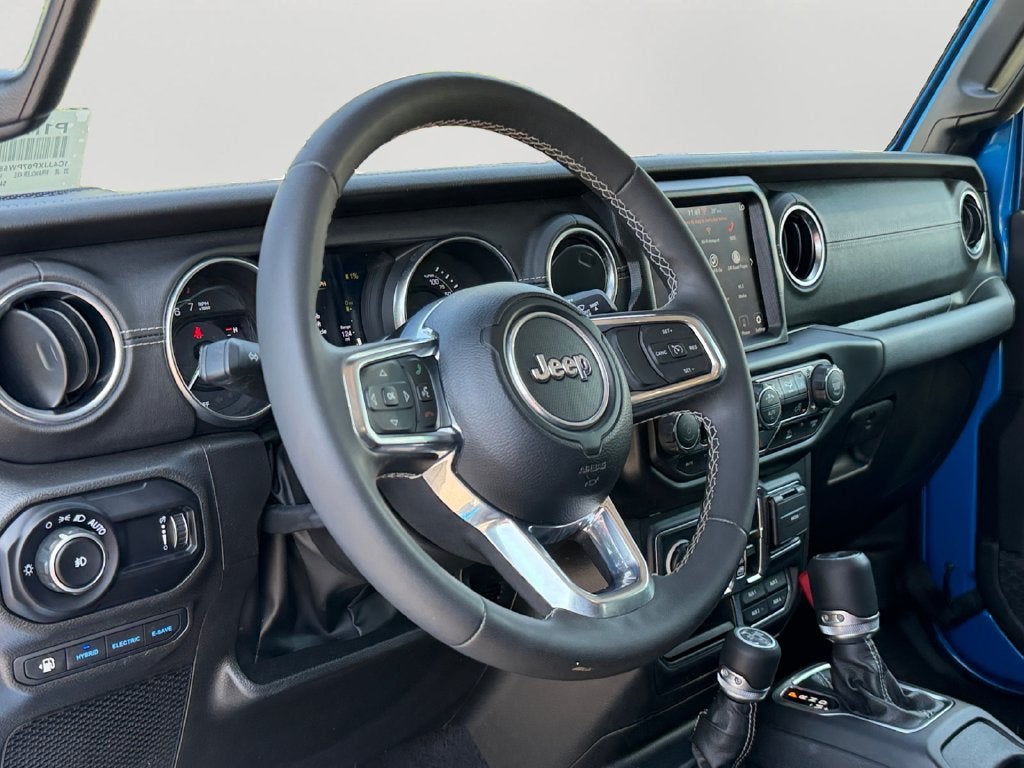 2023 Jeep Wrangler Sahara 4xe w/Conv Hard Top