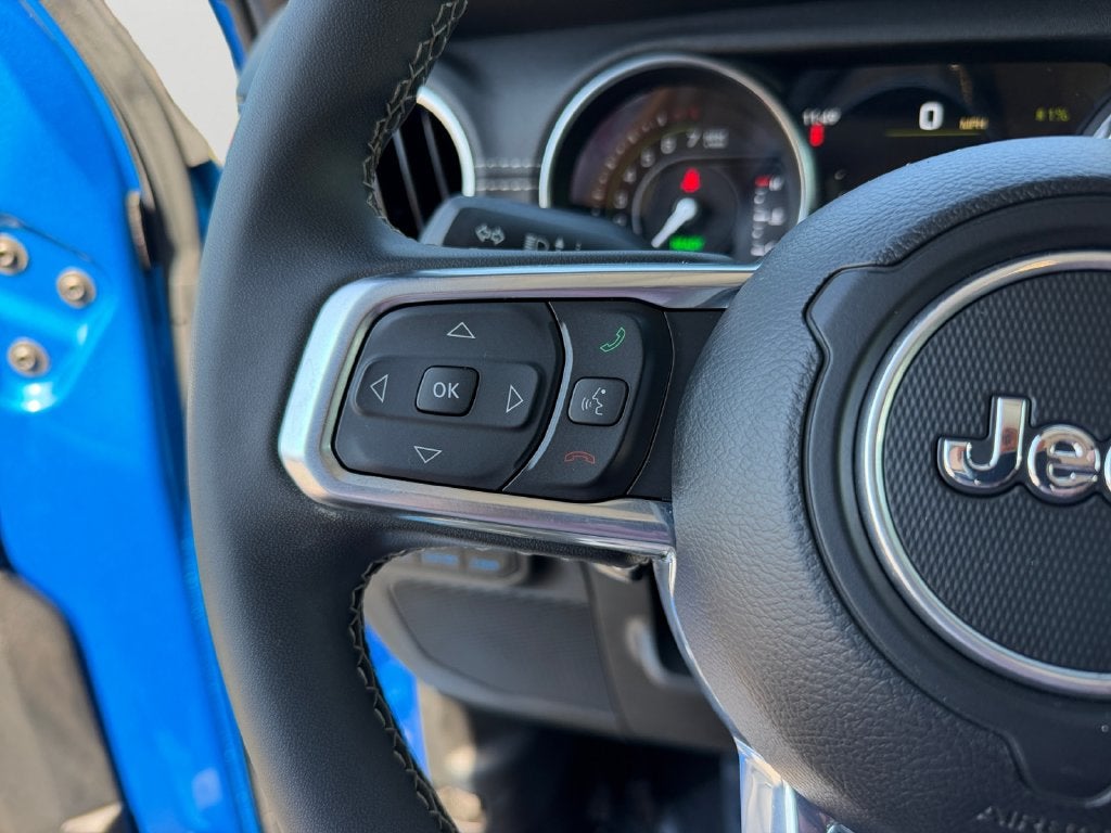 2023 Jeep Wrangler Sahara 4xe w/Conv Hard Top