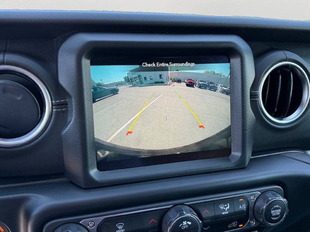 2023 Jeep Wrangler Sahara 4xe w/Conv Hard Top