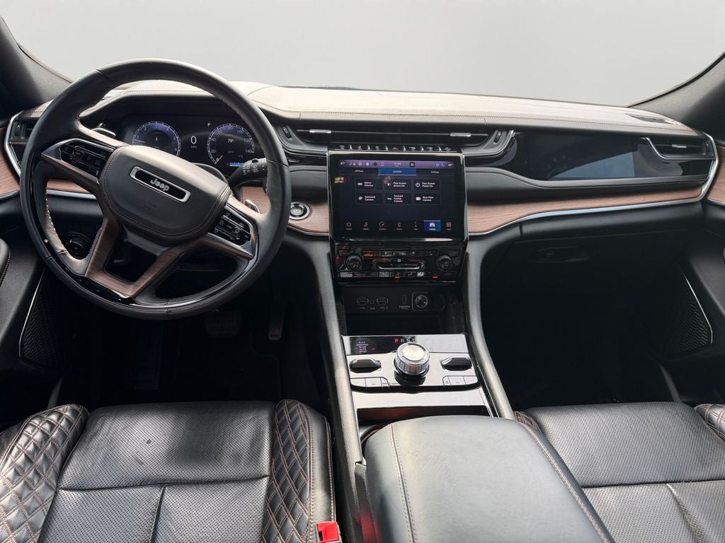 2022 Jeep Grand Cherokee Summit