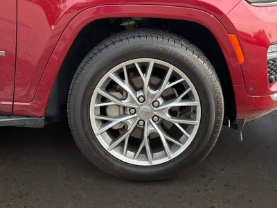 2022 Jeep Grand Cherokee Summit
