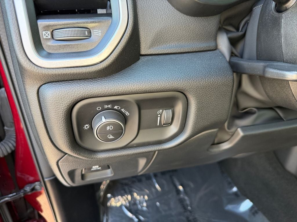 2023 RAM 1500 Big Horn/Lone Star 1 OWNER / NO ACCIDENTS