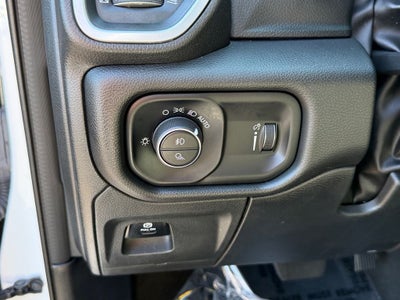 2023 RAM 1500 Big Horn/Lone Star w/5.7l Hemi