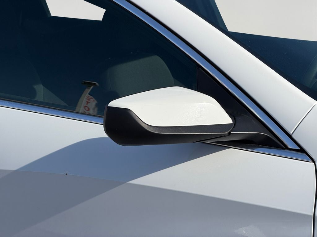 2024 Chevrolet Malibu LT 1 OWNER / CLEAN CARFAX