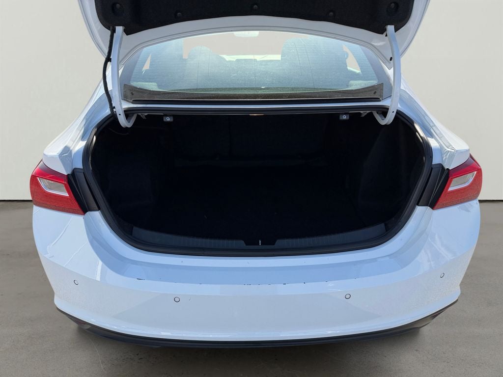 2024 Chevrolet Malibu LT 1 OWNER / CLEAN CARFAX