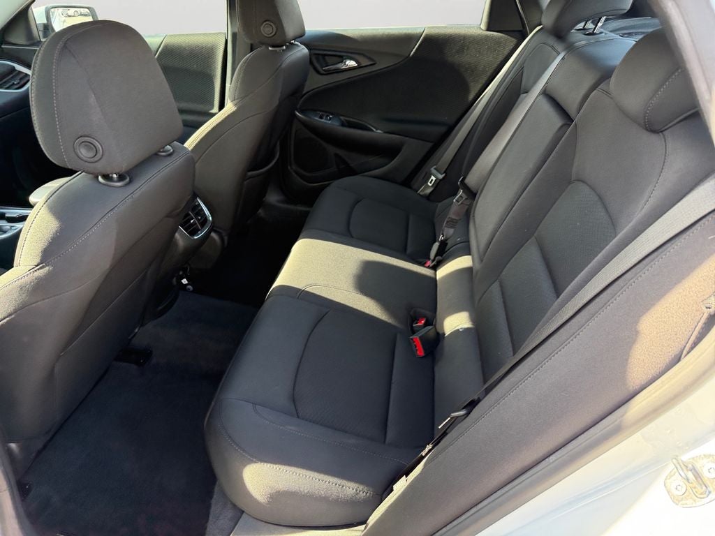 2024 Chevrolet Malibu LT 1 OWNER / CLEAN CARFAX