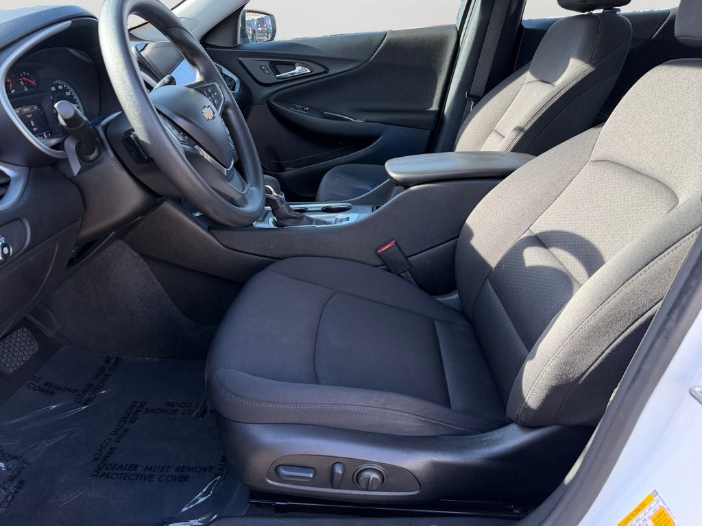 2024 Chevrolet Malibu LT 1 OWNER / CLEAN CARFAX