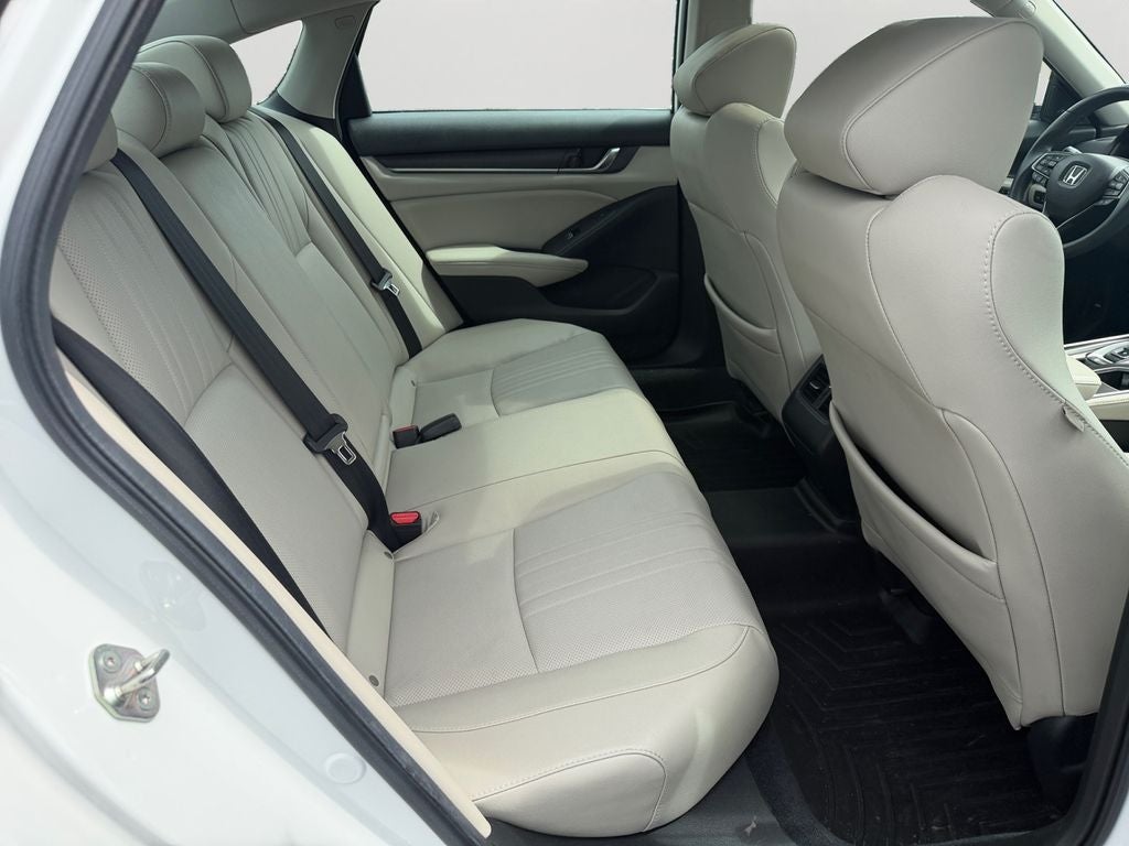 2019 Honda Accord Touring 2.0T CLEAN CARFAX 1 OWNER