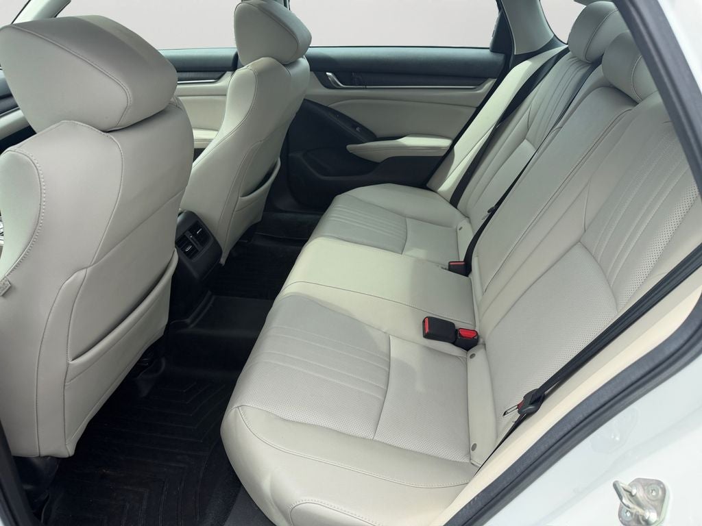 2019 Honda Accord Touring 2.0T CLEAN CARFAX 1 OWNER
