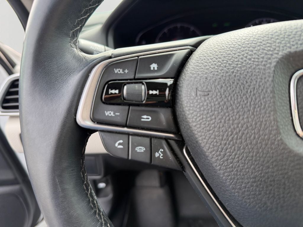 2019 Honda Accord Touring 2.0T CLEAN CARFAX 1 OWNER