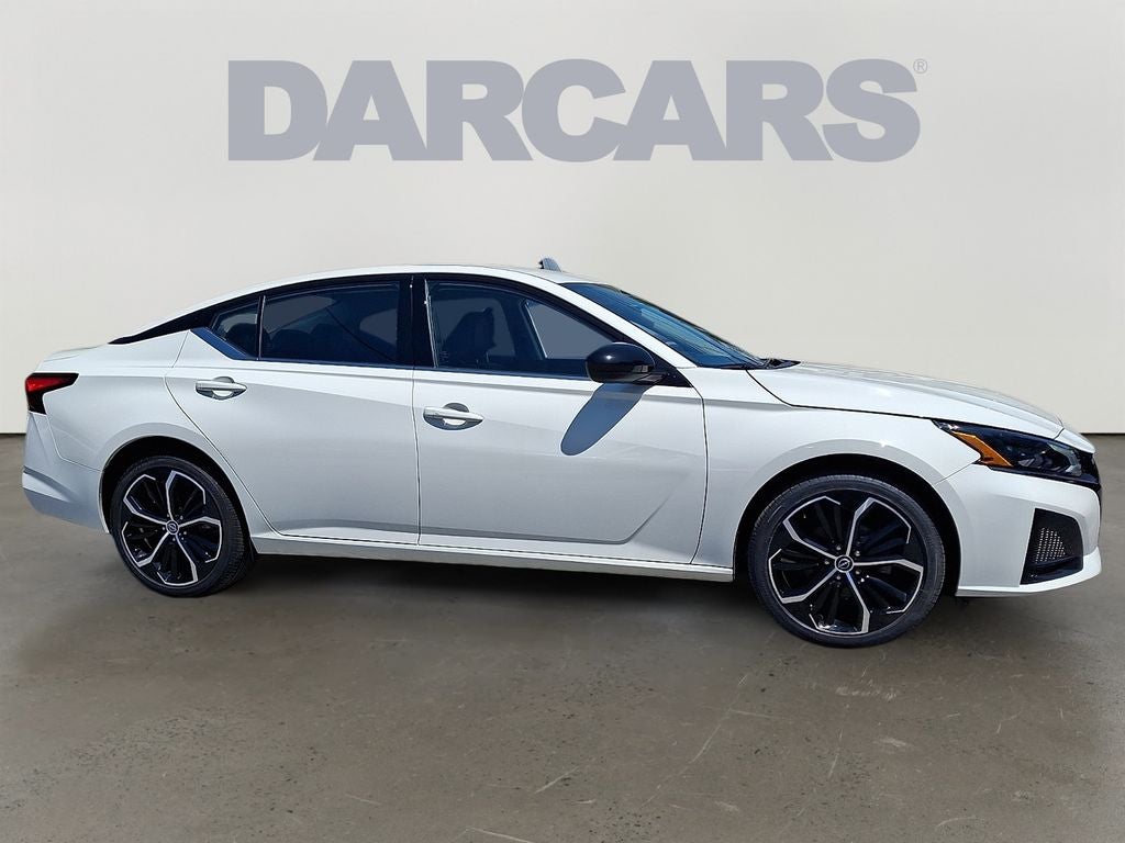 2025 Nissan Altima 2.5 SR