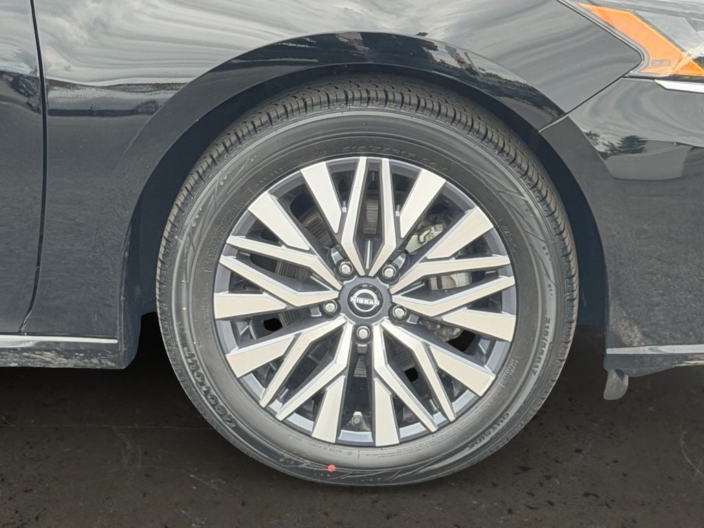 2024 Nissan Altima 2.5 SV CLEAN CARFAX / 1 OWNER