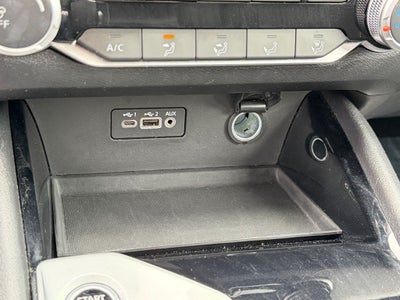 2024 Nissan Altima 2.5 SV CLEAN CARFAX / 1 OWNER