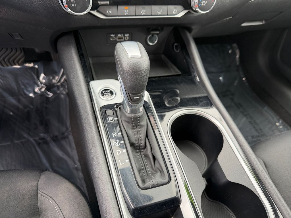 2024 Nissan Altima 2.5 SV CLEAN CARFAX / 1 OWNER