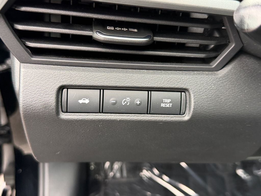 2024 Nissan Altima 2.5 SV CLEAN CARFAX / 1 OWNER