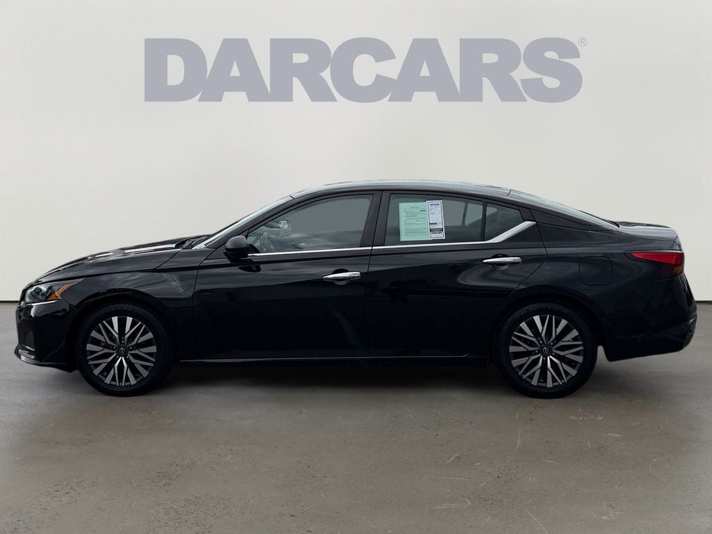 2024 Nissan Altima 2.5 SV CLEAN CARFAX / 1 OWNER