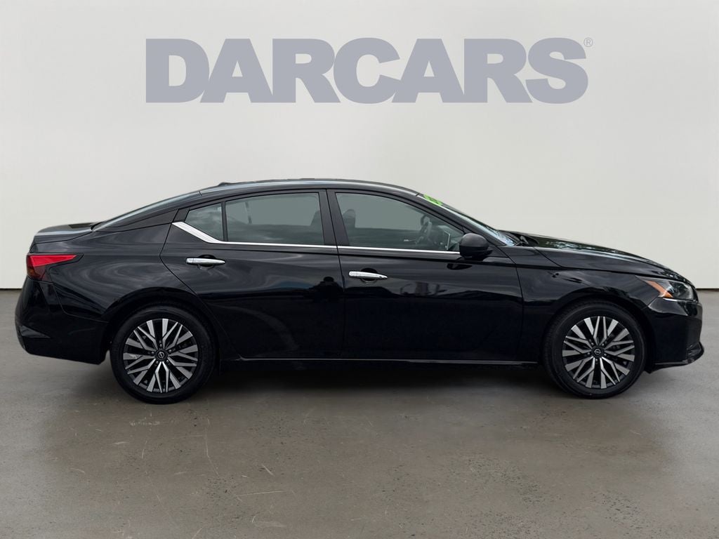2024 Nissan Altima 2.5 SV CLEAN CARFAX / 1 OWNER