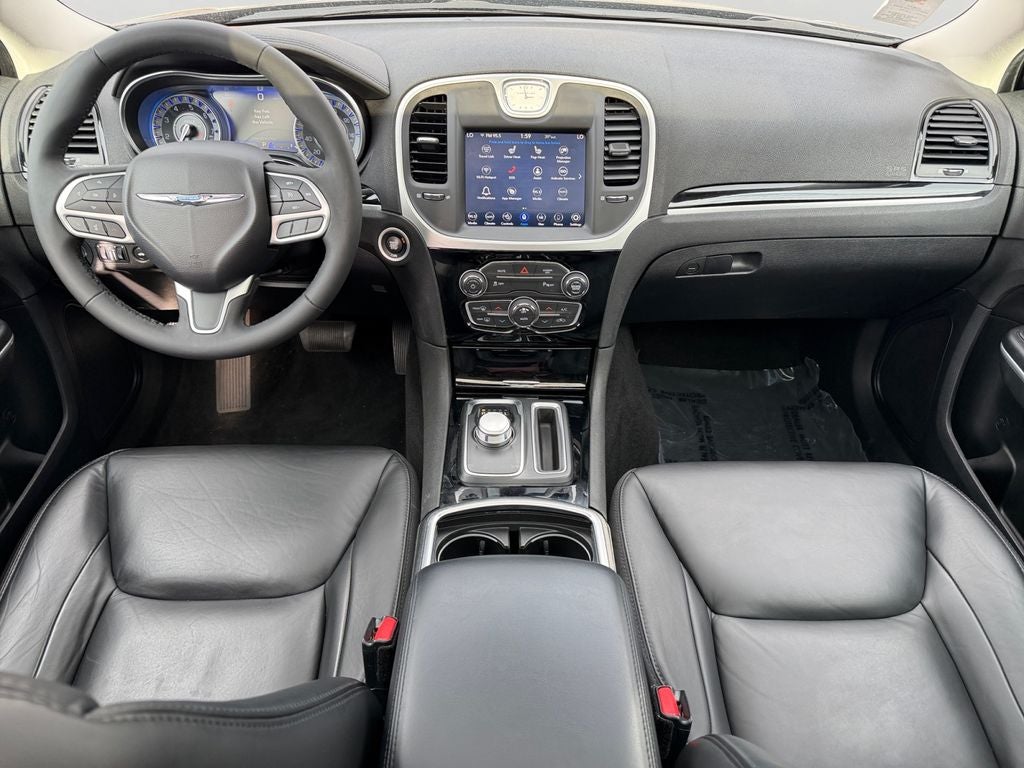 2023 Chrysler 300 Touring