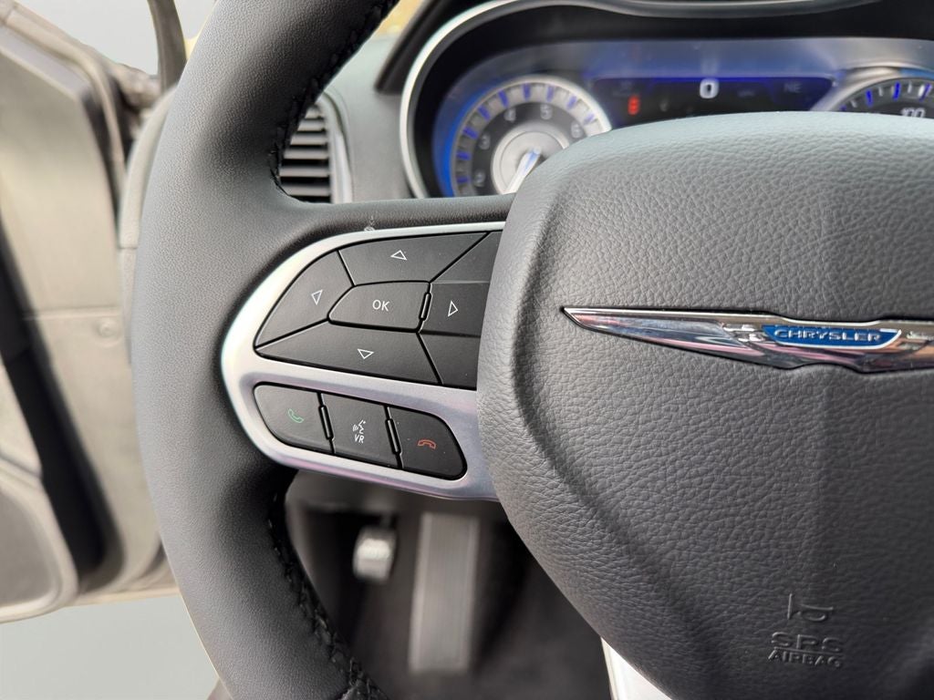 2023 Chrysler 300 Touring