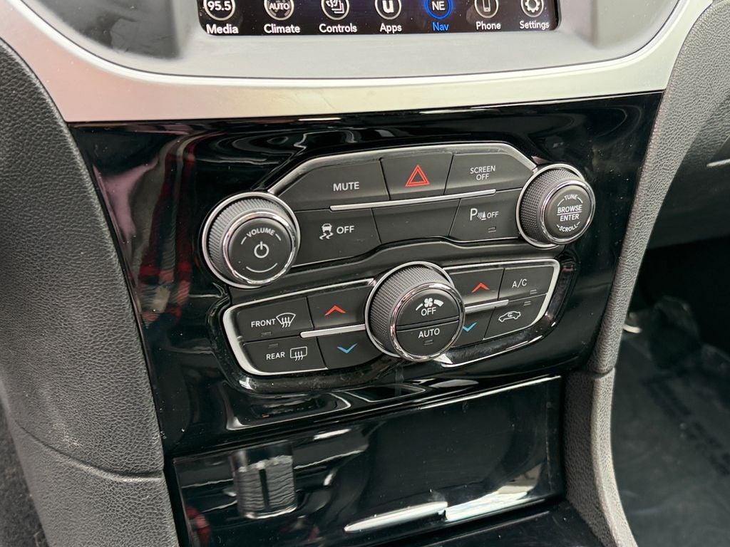 2023 Chrysler 300 Touring