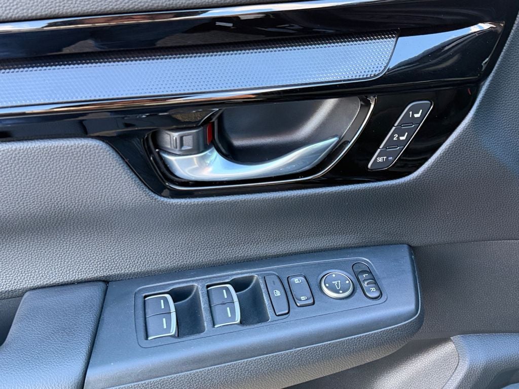 2025 Honda CR-V Hybrid Sport Touring ***4 BRAND NEW TIRES***