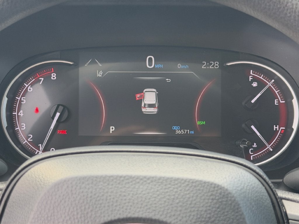 2025 Toyota RAV4 28