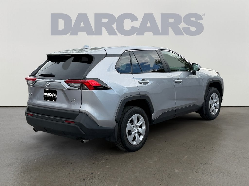 2025 Toyota RAV4 7