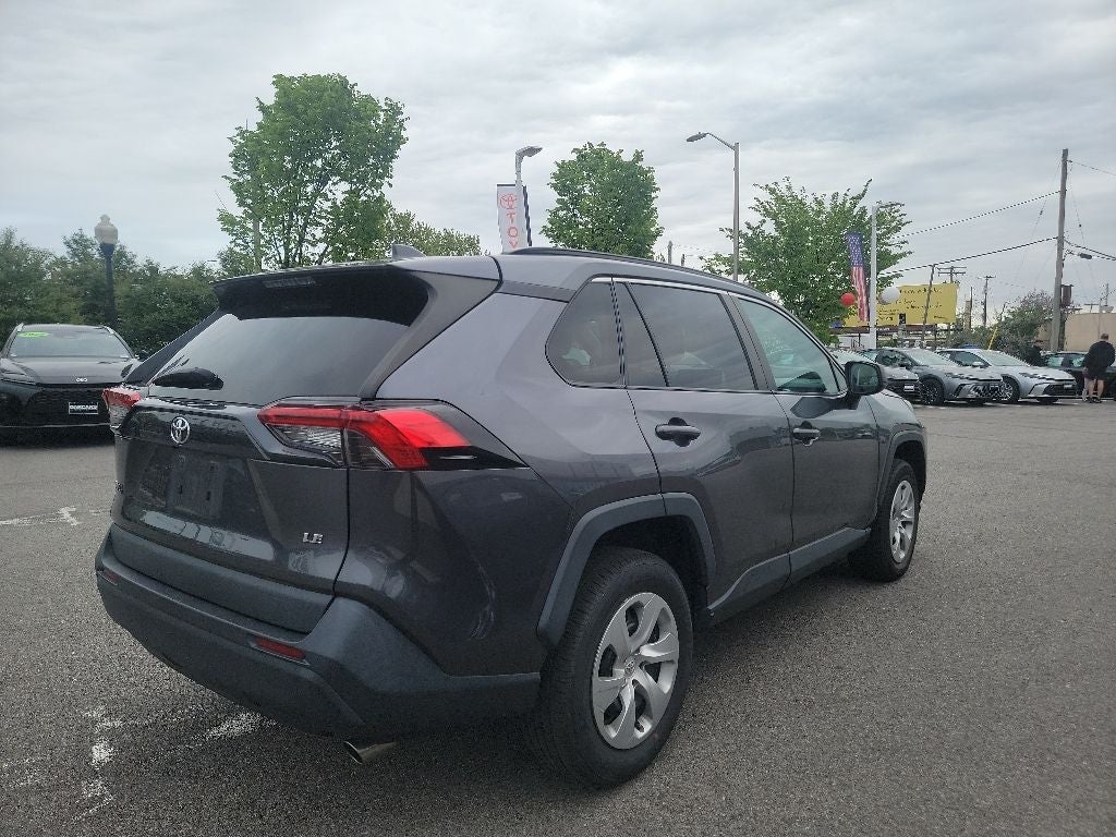 2021 Toyota RAV4 LE