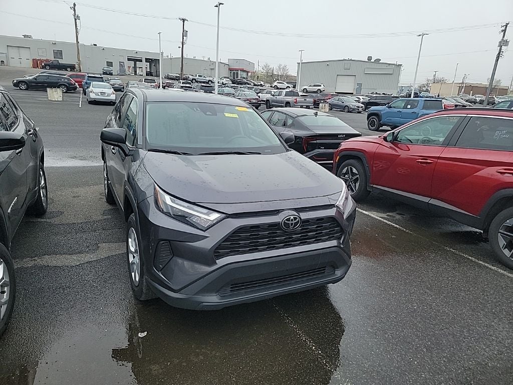 2025 Toyota RAV4 LE