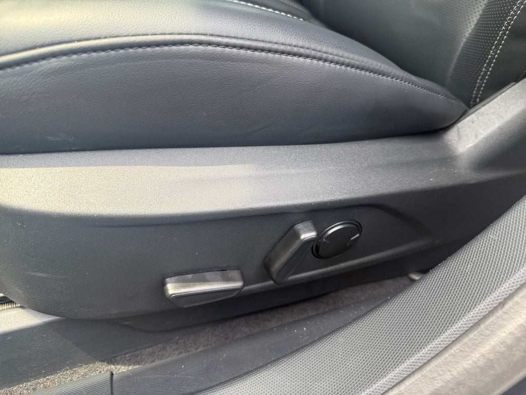 2022 Ford Mustang Mach-E Premium 1 OWNER / CLEAN CARFAX