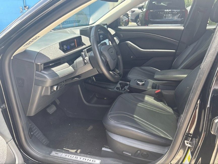 2022 Ford Mustang Mach-E Premium 1 OWNER / CLEAN CARFAX