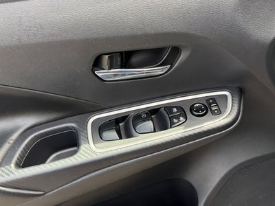 2024 Nissan Versa 1.6 SR