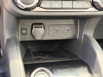 2024 Nissan Versa 1.6 SR