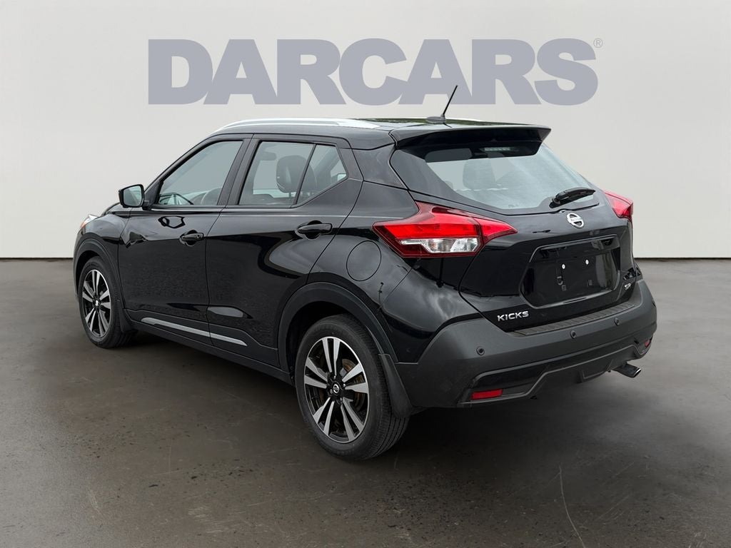 2020 Nissan Kicks SR
