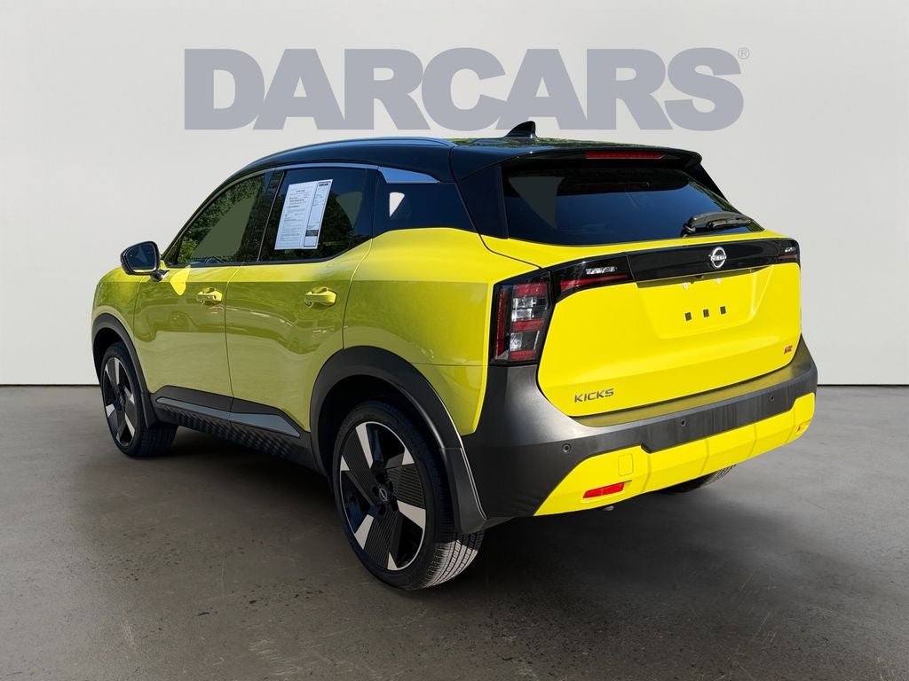 2025 Nissan Kicks SR