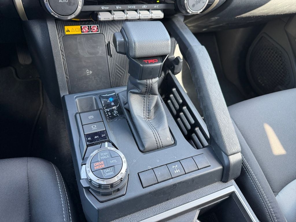 2024 Toyota Tacoma TRD Off-Road 1 OWNER / CLEAN CARFAX