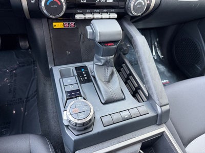 2024 Toyota Tacoma TRD Off-Road 1 OWNER / CLEAN CARFAX