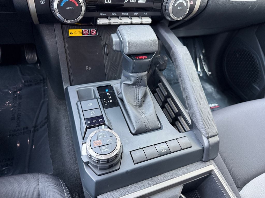 2024 Toyota Tacoma TRD Off-Road 1 OWNER / CLEAN CARFAX