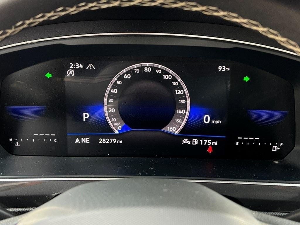 2024 Volkswagen Tiguan 2.0T SE