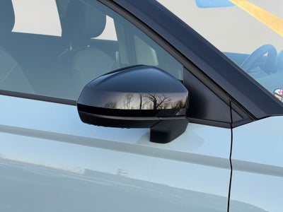 2025 Volkswagen Taos 1.5T SE Black Low Miles