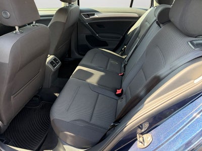 2016 Volkswagen Golf SportWagen S