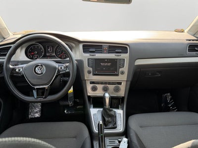 2016 Volkswagen Golf SportWagen S