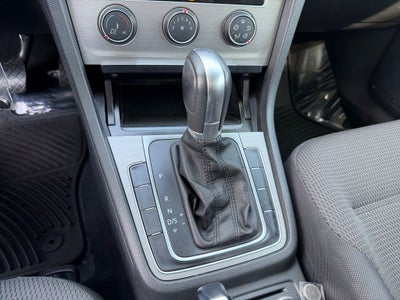 2016 Volkswagen Golf SportWagen S