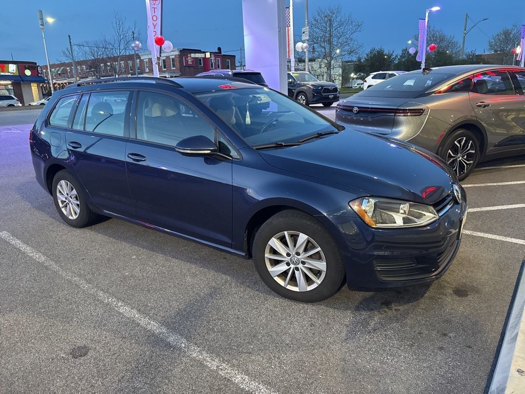 2016 Volkswagen Golf SportWagen S