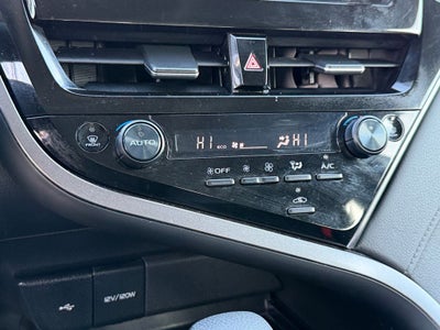 2024 Toyota Camry LE RELIABLE / FUEL EFFICIENT / DRIVE IT TODAY!!!