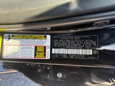 2025 Toyota Camry SE W/ Apple Car Play