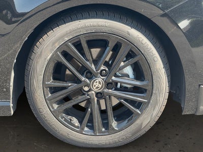 2025 Toyota Camry SE W/ Apple Car Play