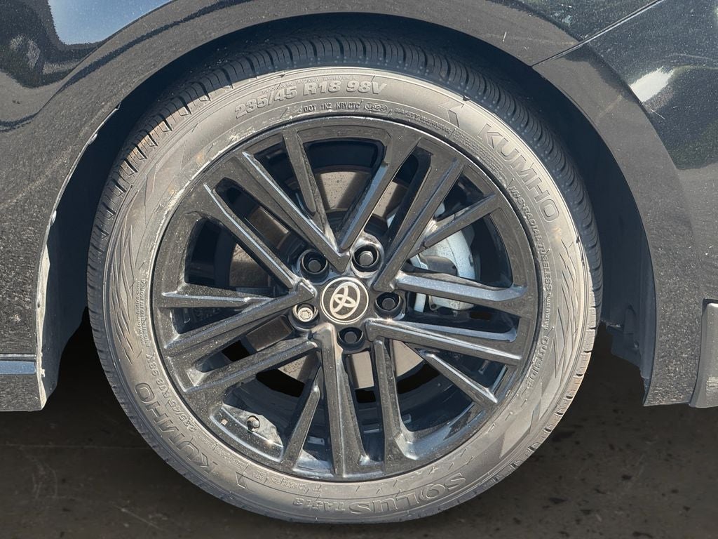 2025 Toyota Camry SE W/ Apple Car Play