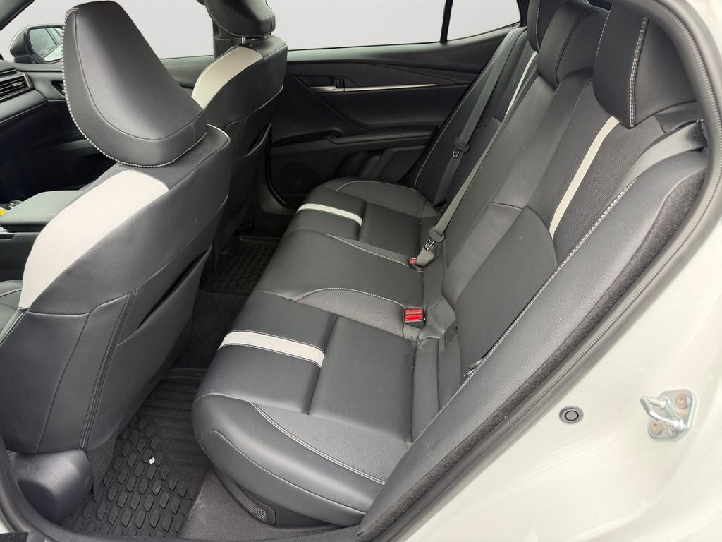 2026 Toyota Camry SE HEATED FRONT SEATS / 12.3" TOYOTA MULTIMEDIA AUDIO